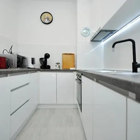 شقة Nice One Bedroom توزلا