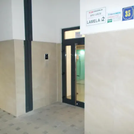 Nice One Bedroom شقة توزلا